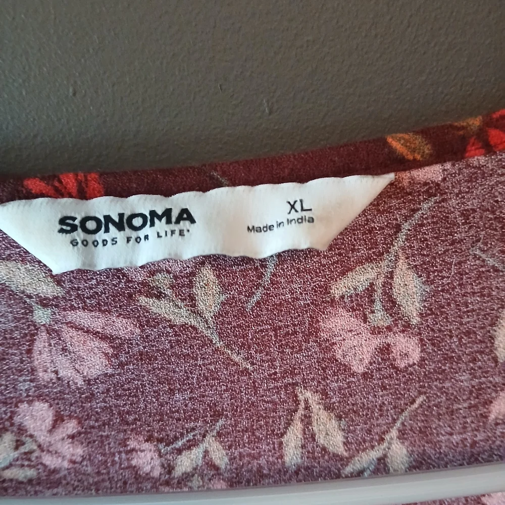 SONOMA WOMENS SIZE XL LONG SLEEVE BURGUNDY FLORAL LONG SLEEVE TOP - Picture 3 of 3